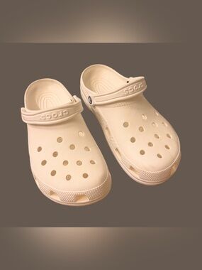 CROCS Classic Clog in White